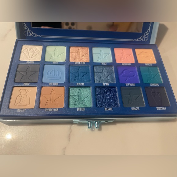 Blue blood eye shadow palette by Jeffree Starr - Picture 6 of 13
